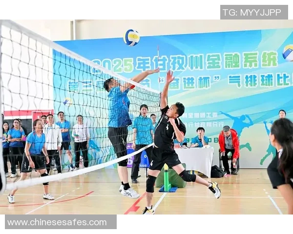 西安排球队意识提升之路:聚焦排球战术与团队协作的重要性 西安排球队意识提升之路:聚焦排球战术与团队协作的重要性