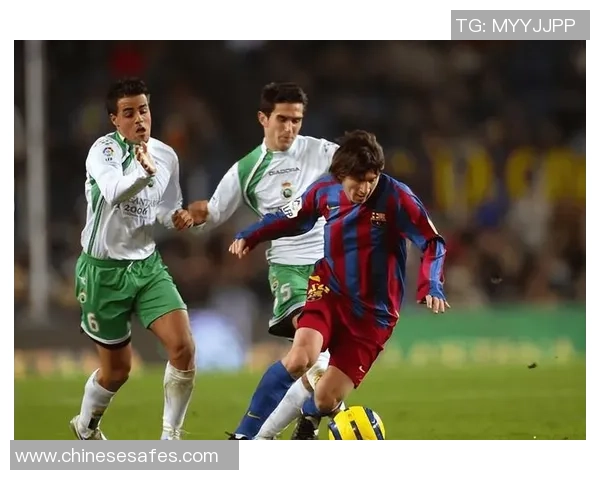 足球明星格子照片汇总精美瞬间尽在其中让我们一起回顾他的辉煌时刻