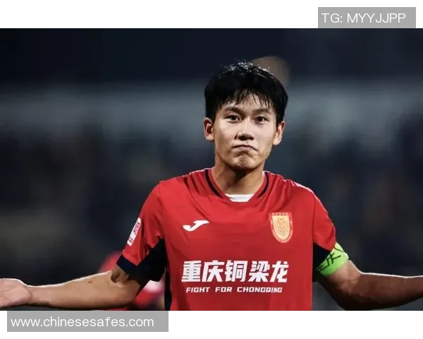 重庆足球队足球意识排行榜荣登第二名引发热议与期待 重庆足球队足球意识排行榜荣登第二名引发热议与期待