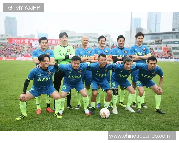 2012年足球明星赛精彩回顾与球星风采展示盛典